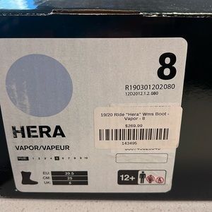 Women’s Snowboarding Boats